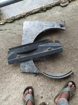 Range Rover Sport 06/ 2012 Radiator Cut