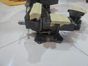 Swivel Bench Vice 6"