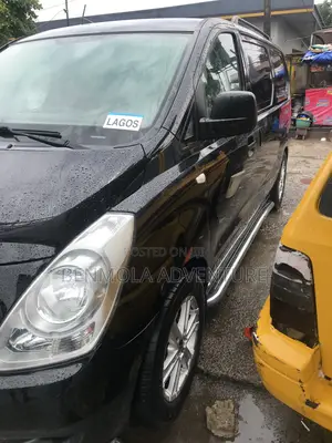Hyundai H1 2010 Black