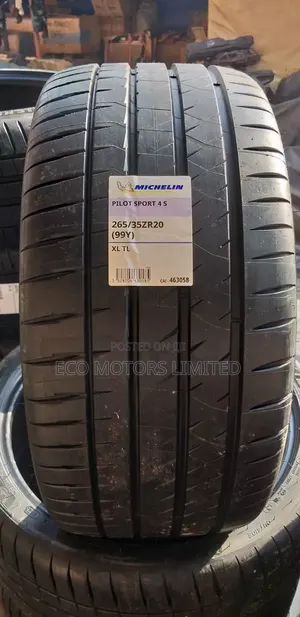 Original Michelin Tyre 265/35r20
