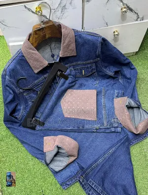 Top Notch Luxury Louis Vuitton Up and Down Best Quality Well Banded