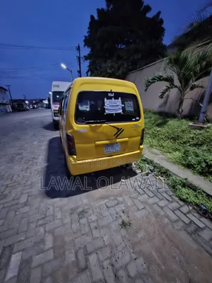 Suzuki APV Minibus 2002 Yellow