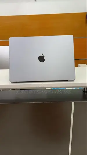Laptop Apple MacBook Pro 2021 M1 16GB Apple M1 Pro SSD 1T