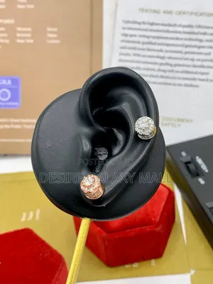 VVS Moissanite Diamond Unisex Earring  