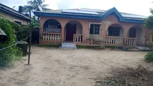 5bdrm Bungalow in Ibeju-Agbe for sale