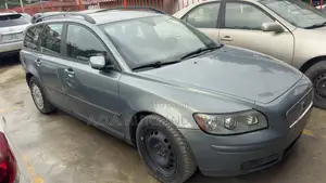 Volvo V50 2010 Gray