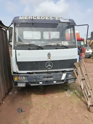 Mercerdes Benz 1520 Rigid Truck 31 Ft Long- Foreign Use