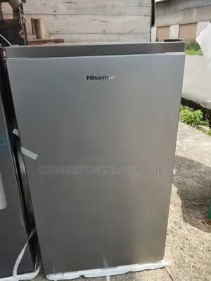 Hisense Table Top Refrigerator 85l