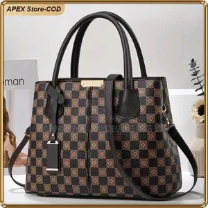 Ashion Chic Pu Leather Bag for Women Lightweight Durable Versatile