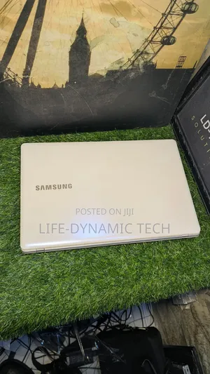 Laptop Samsung 8GB Intel Core i3 SSD 128GB