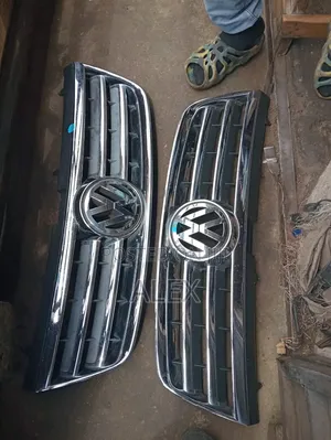 Front Grill Touareg 2005
