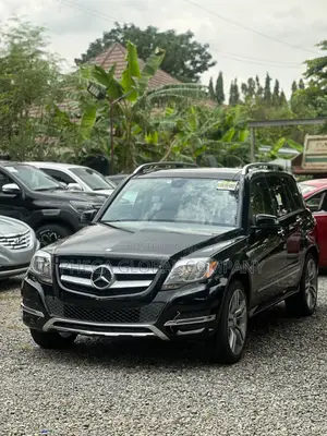 Mercedes-Benz GLK-Class 350 2014 Black