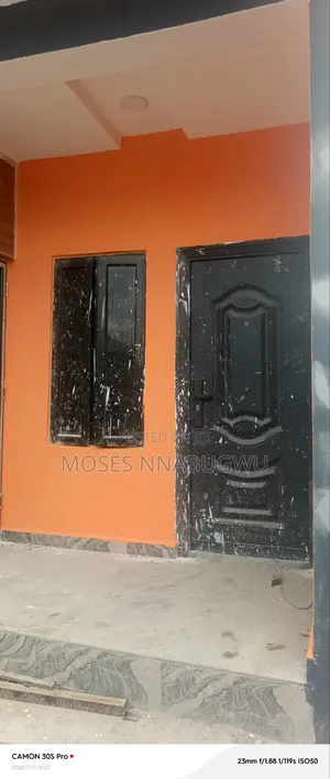 2bdrm Duplex in Apamini Axis, Woji for rent
