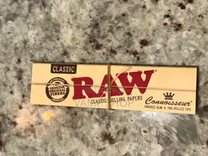 Raw Connoisseur Classic Rolling Papers
