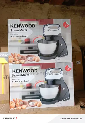 Kenwood Stand Mixer (Model Kw-655a) Featuring a 6-Liter Capacity.