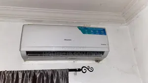 Very Clean 1.5hp Hisense Inverter Ac With Indoor Hanger and Remote