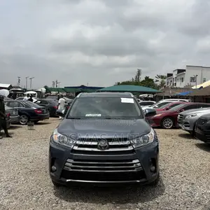 Toyota Highlander Limited 4x4 V6 (3.5L 6cyl 8A) 2017 Silver