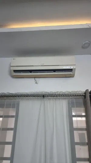 1.5hp Lg Dual Inverter Ac With Indoor Hanger and Remote