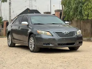 Toyota Camry LE 4dr Sedan (2.4L 4cyl 5A) 2008 Gray