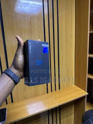 New Samsung Galaxy S9 64 GB Black
