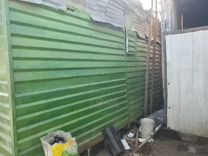 Distress Sale Very Big Container for Sale