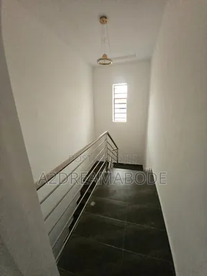 5bdrm Duplex in Omole Phase 2 for rent