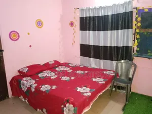 Rose Girls House