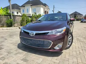 Toyota Avalon XLE 4dr Sedan (3.5L 6cyl 6A) 2014 Burgundy