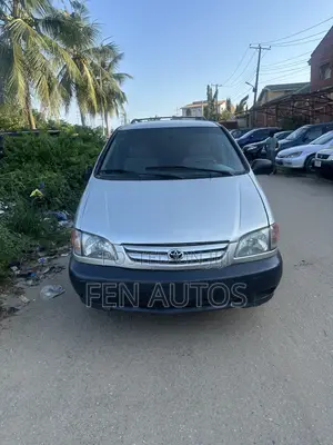 Toyota Sienna 2002 Gray