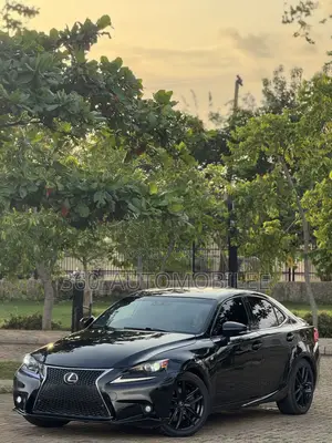 Lexus IS 2016 Black