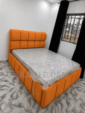 High Quality Standard Bubble Bed Frame.