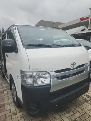 Toyota HiAce 2012 White