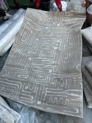 Center Rug- 5by7ft