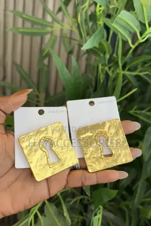 Brooches (Big and Bold)
