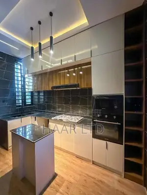 4bdrm Duplex in Ikota for rent