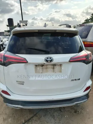 Toyota RAV4 2016 White