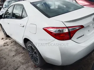 Toyota Corolla 2016 White
