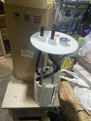Genuine Fuel Pump Hilux 2018