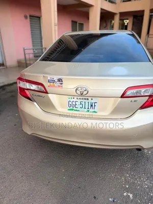 Toyota Camry 2014 Gold