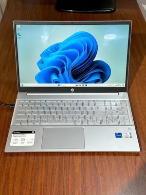 Laptop HP Pavilion 15 12GB Intel Core i5 SSD 256GB