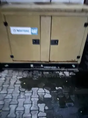 Neatly Used 22kva Cat Mantrac Diesel Generator