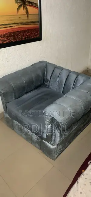 Single Seater Couch