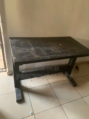 Wooden Table for Sale in Abuja Kubwa