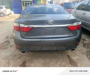 Lexus ES 2013 Gray