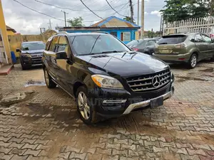 Mercedes-Benz M Class ML350 4MATIC 4dr SUV AWD (3.5L 6cyl 7A) 2014