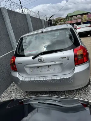 Toyota Corolla 2004 Silver