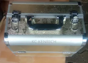 Make Up Box ( Medium Size)