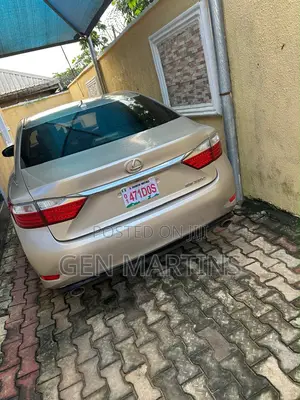 Lexus ES 2014 Gold