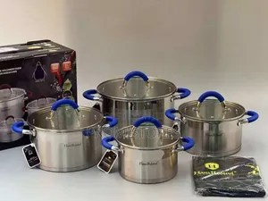 Has Roland Stainless Steel Cooking Pot