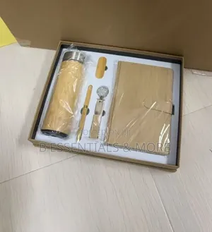 5 in 1 Bamboo Corporate Gift Set With Keychain Flash Drive